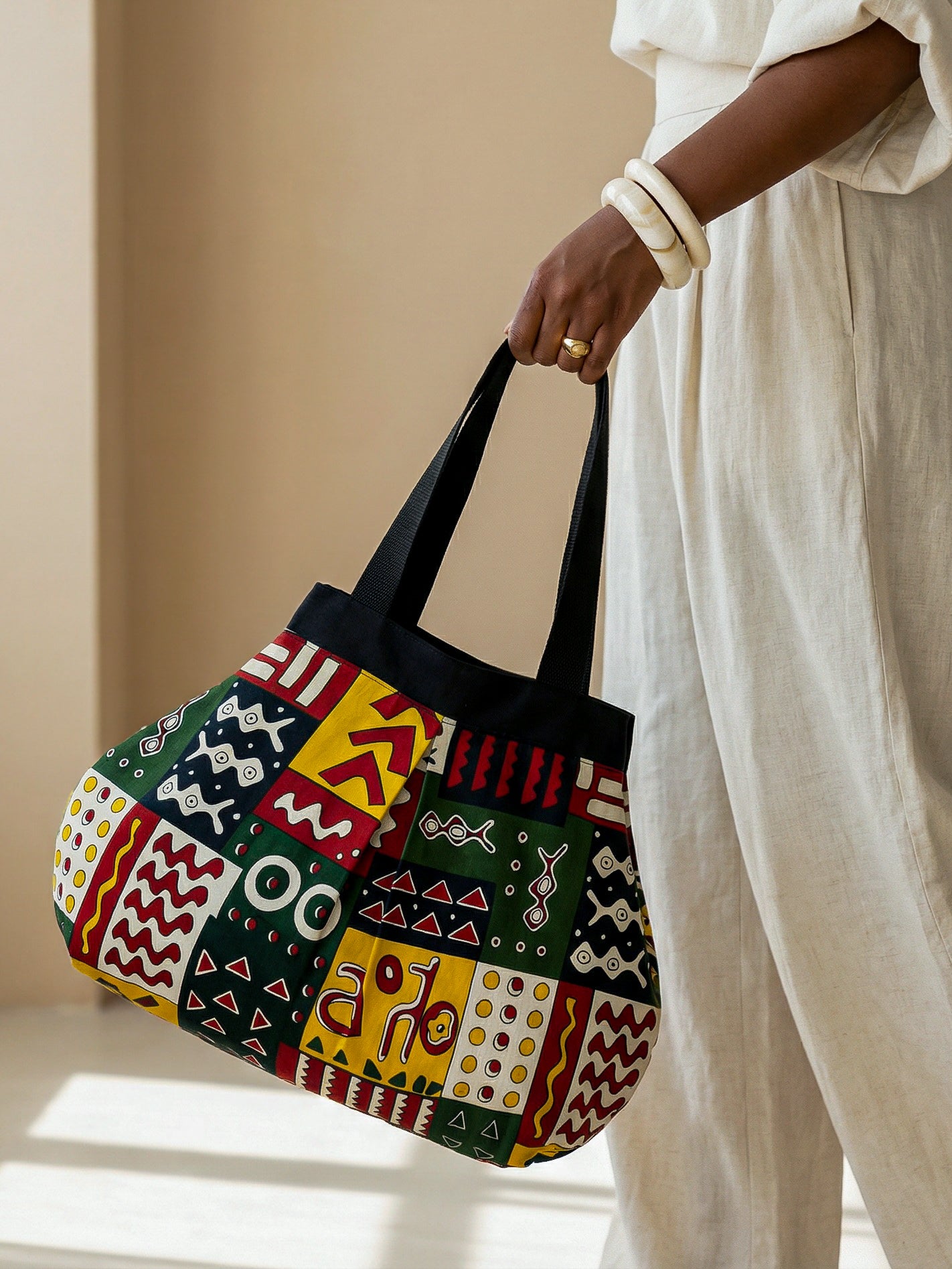 SIGANNA Life from Clay (Agulu) - Artisan African Tote Bag M.