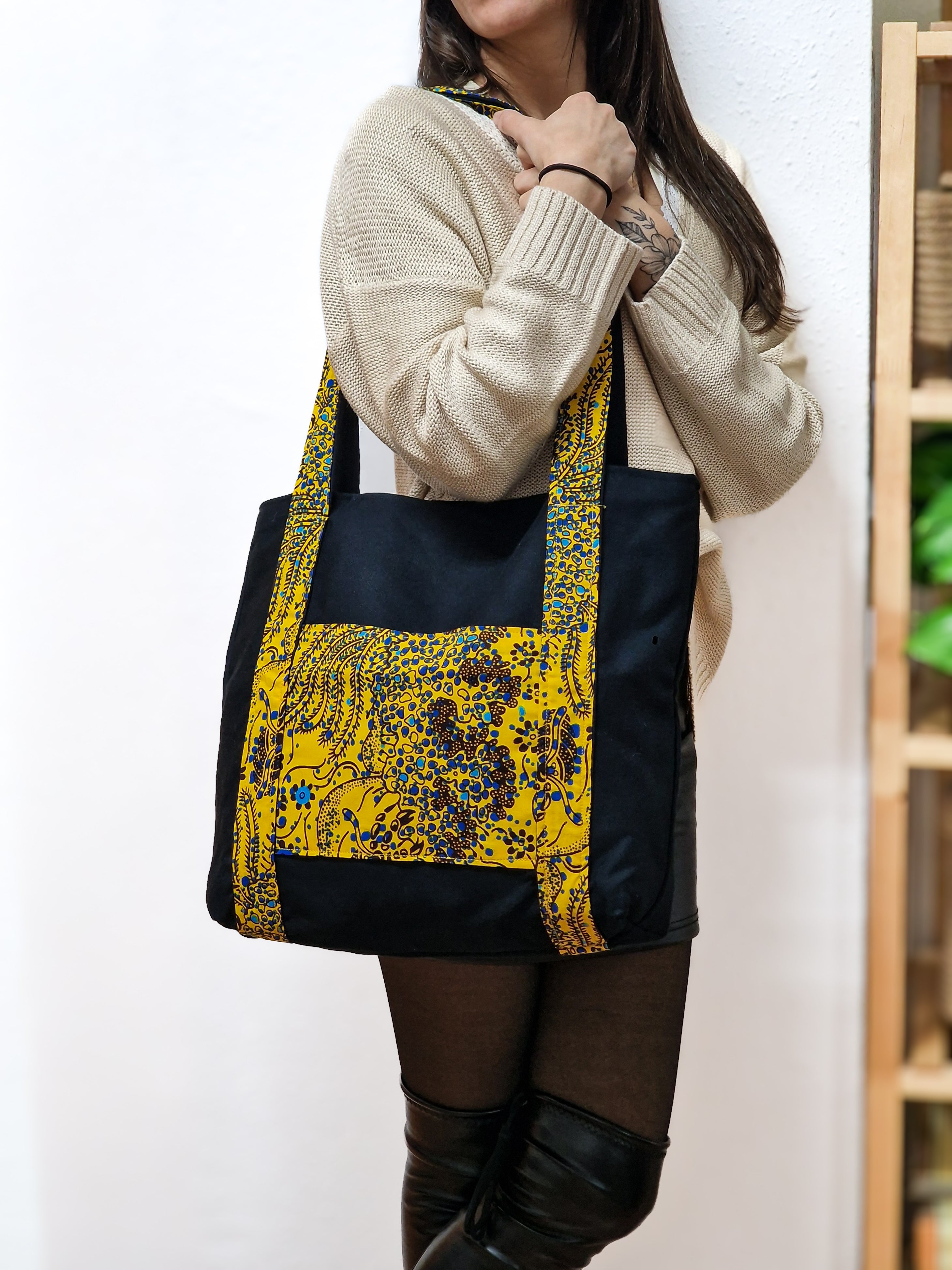 SIGANNA Grounded Elegance - Artisan African Tote Bag