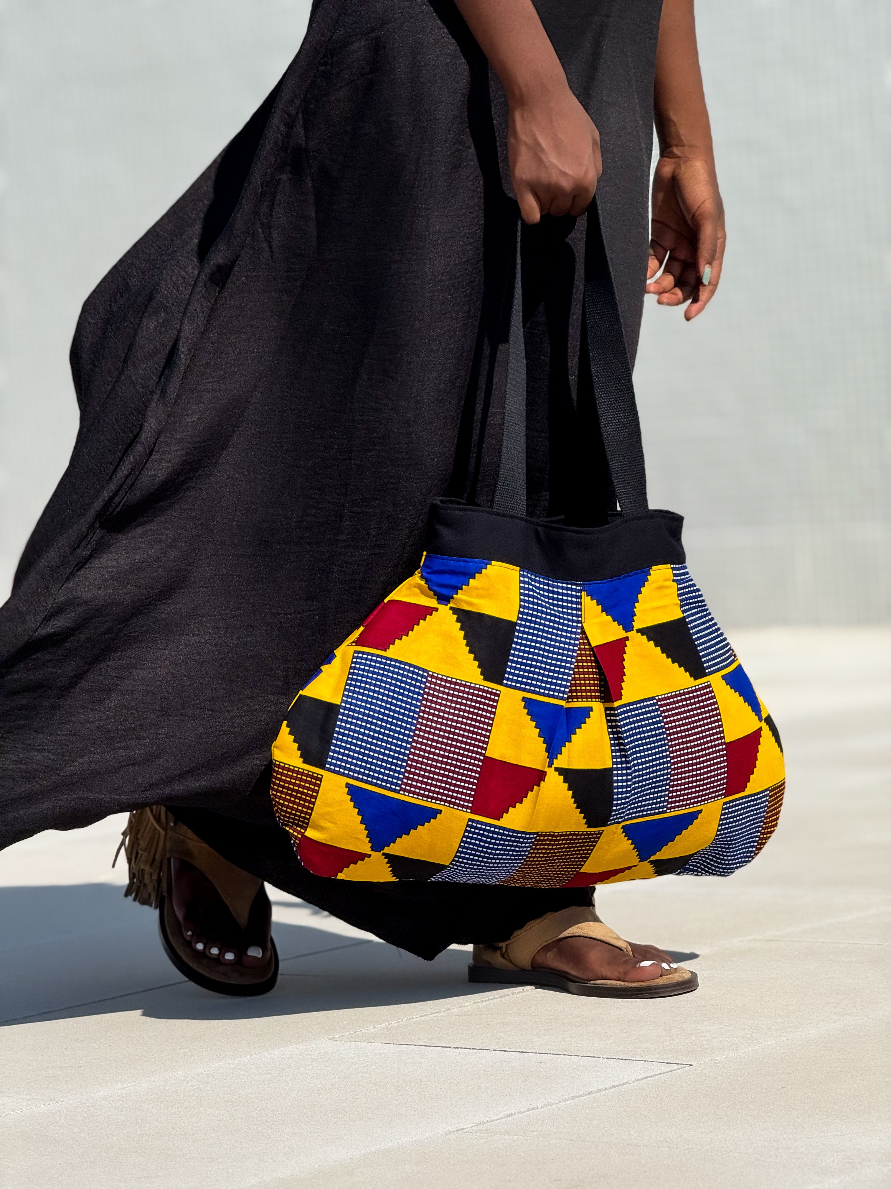 SIGANNA Life from Clay (Agulu) - Artisan African Tote Bag M.